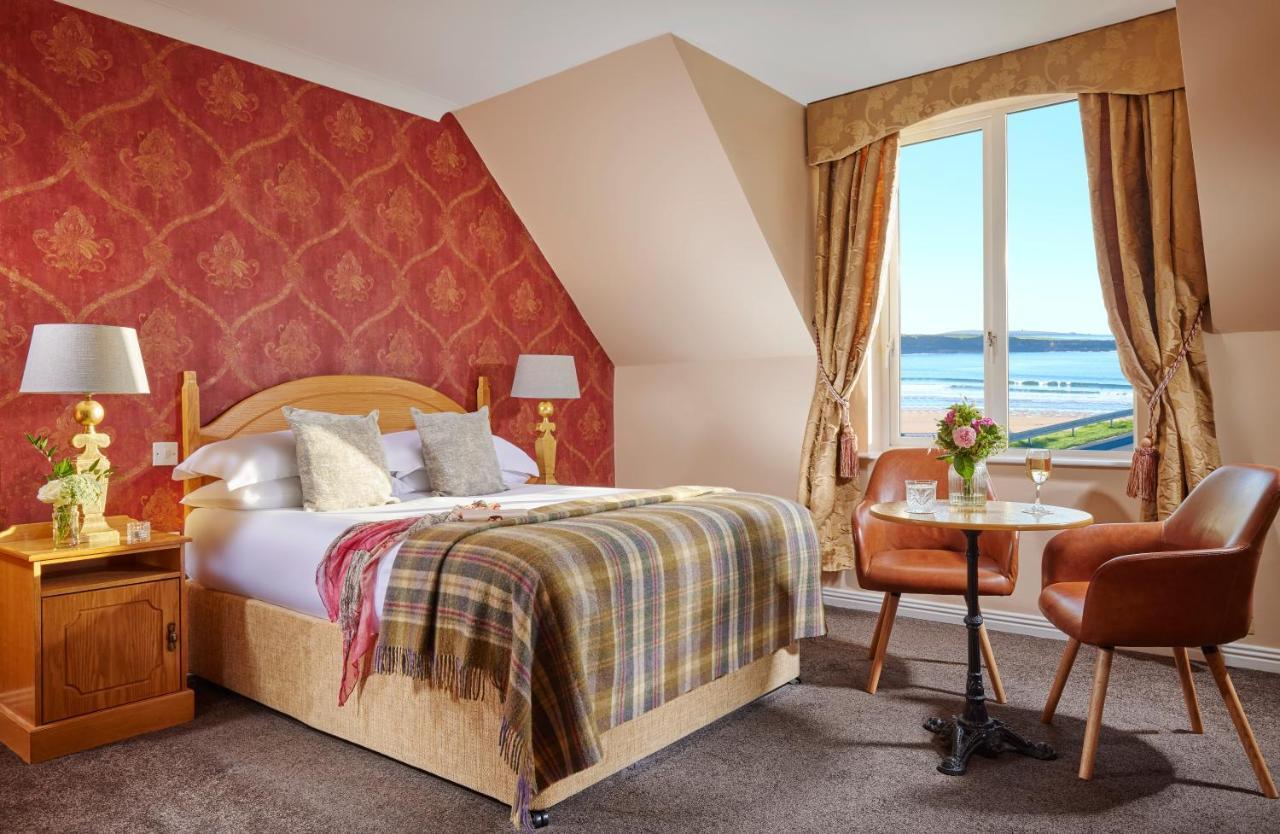 Bellbridge House Hotel ミルタウン・マルベイ エクステリア 写真